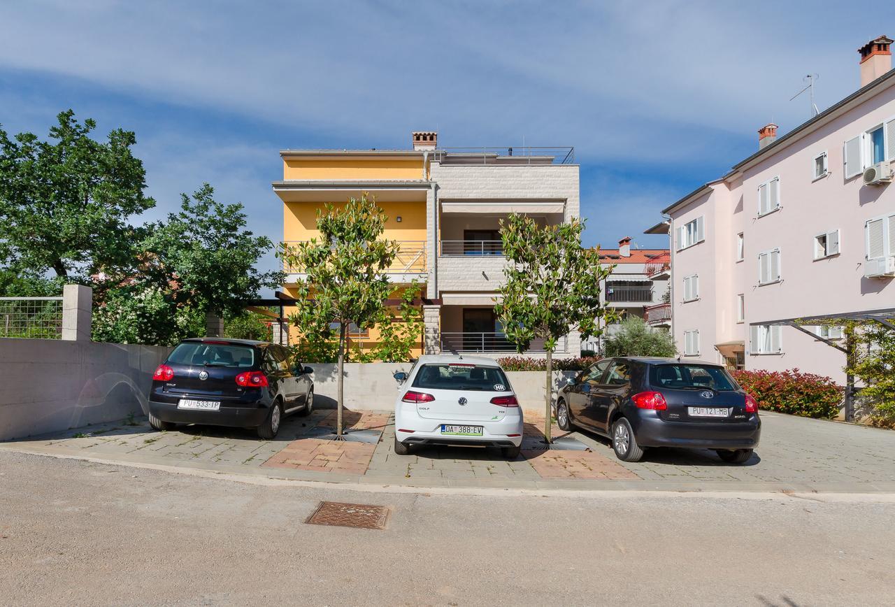 Apartment Goran 罗维尼 外观 照片