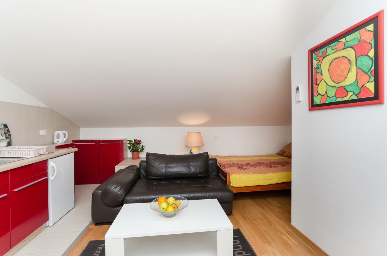 Apartment Goran 罗维尼 外观 照片