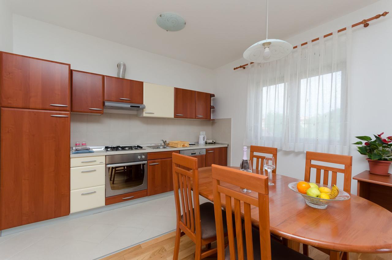 Apartment Goran 罗维尼 外观 照片